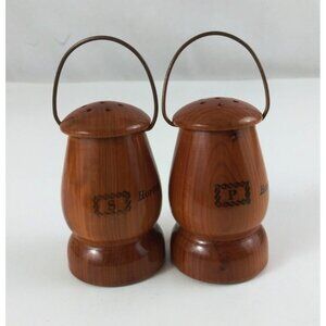 Vintage Wooden Lantern Horton Kansas 2.5" Salt & Pepper Shakers